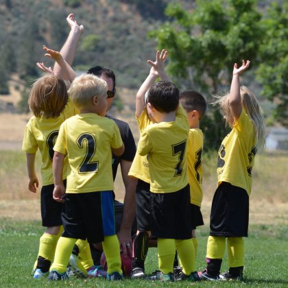 Kinderquiz: Fragen von Grundschulkindern zu Sport & Fußball